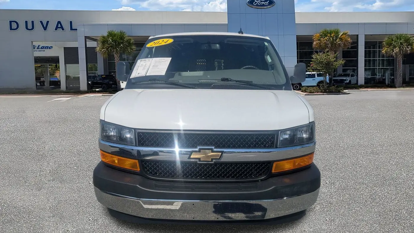 2024 Chevrolet Express 2500