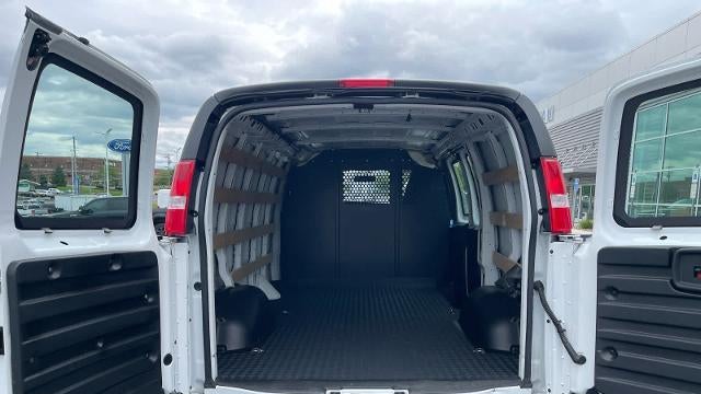2024 Chevrolet Express 2500
