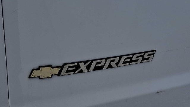 2024 Chevrolet Express 2500
