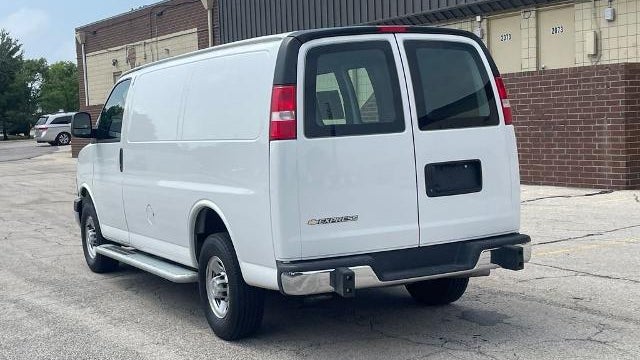 2024 Chevrolet Express 2500