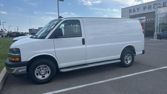 2024 Chevrolet Express 2500
