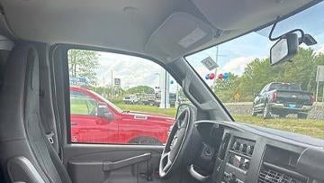 2024 Chevrolet Express 2500