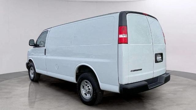 2023 Chevrolet Express 2500