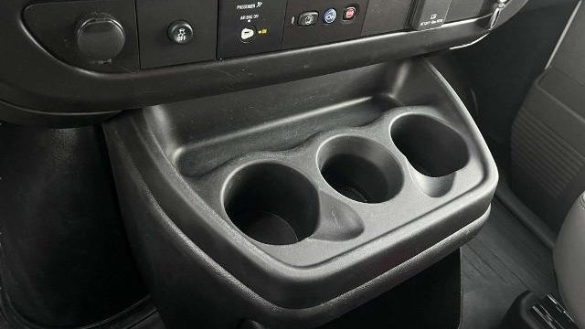 2023 Chevrolet Express 2500