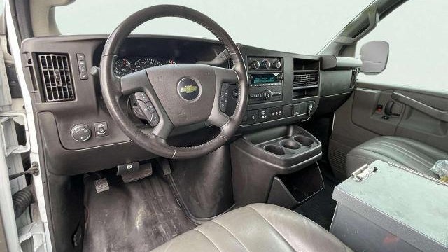 2023 Chevrolet Express 2500
