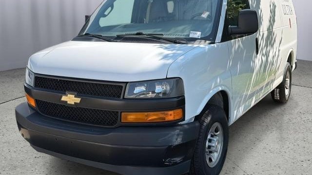 2022 Chevrolet Express 2500