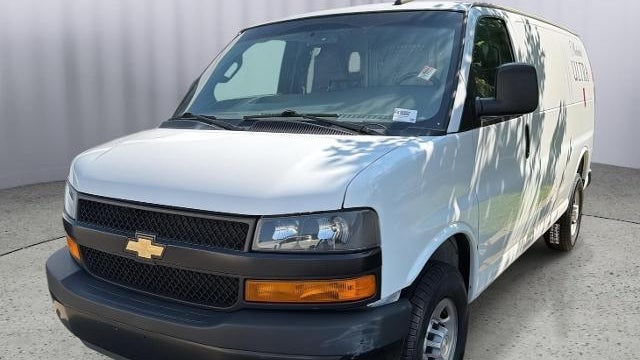 2022 Chevrolet Express 2500