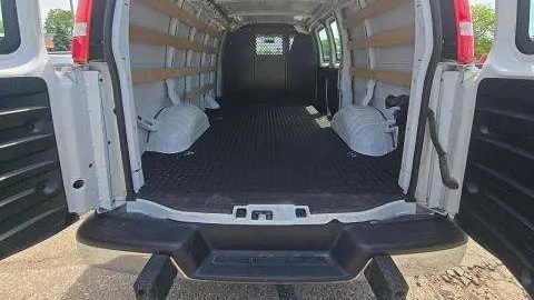 2024 Chevrolet Express 2500