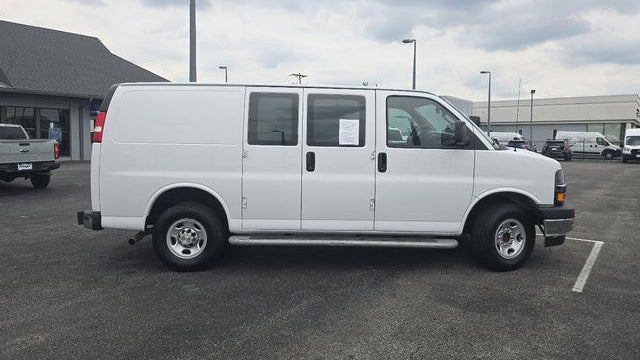 2024 Chevrolet Express 2500