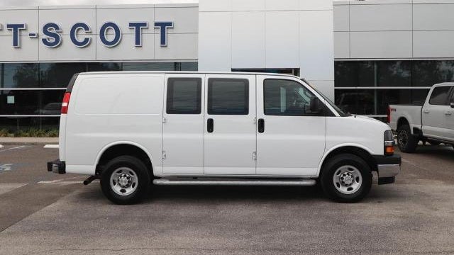 2024 Chevrolet Express 2500