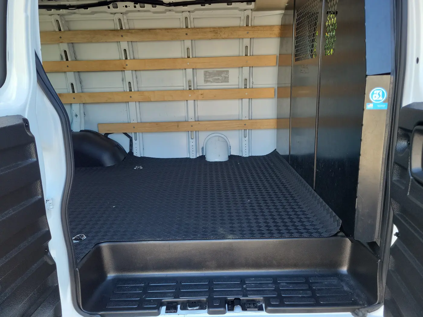 2025 Chevrolet Express - $31,990