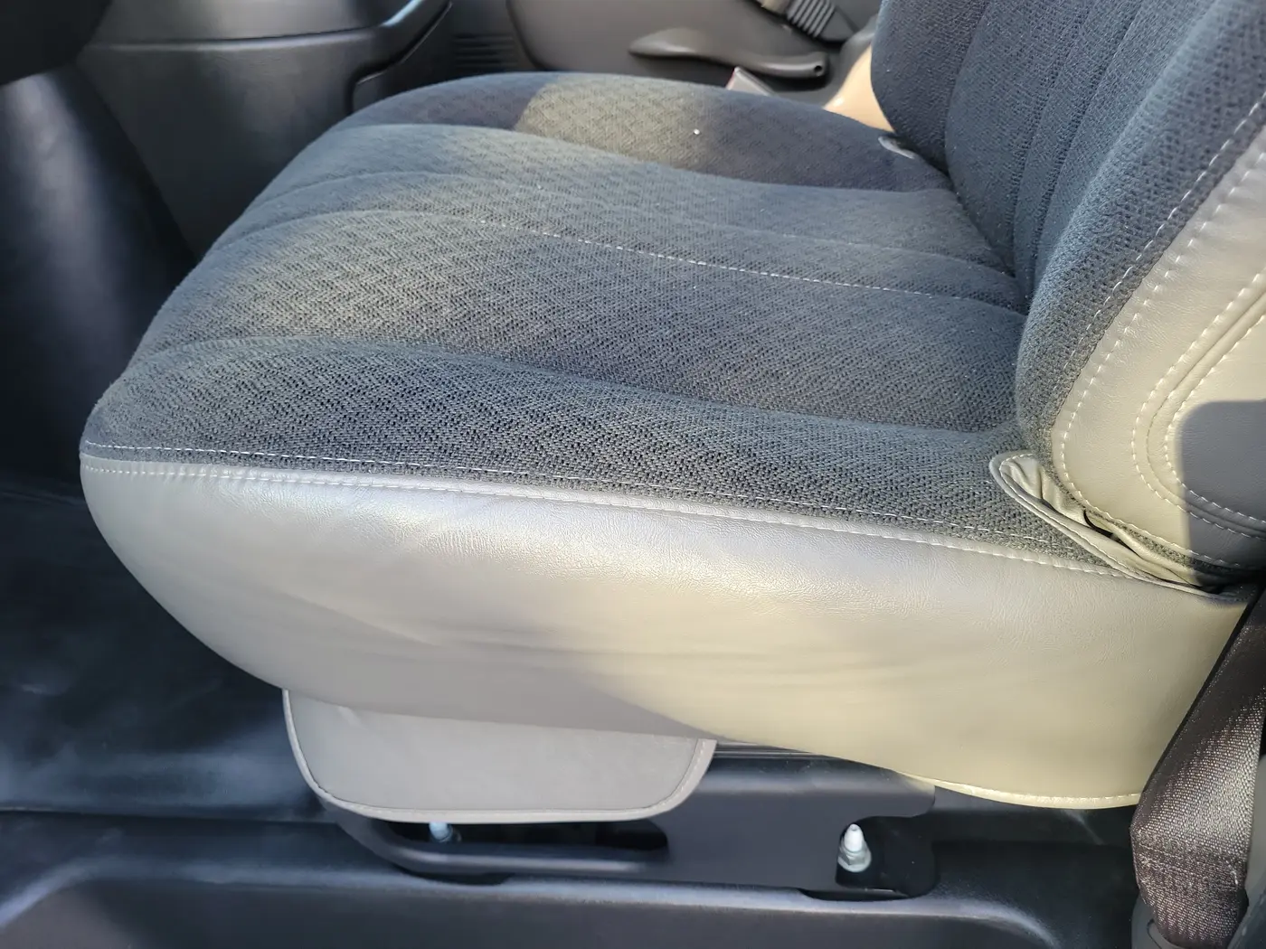 2025 Chevrolet Express - $31,990