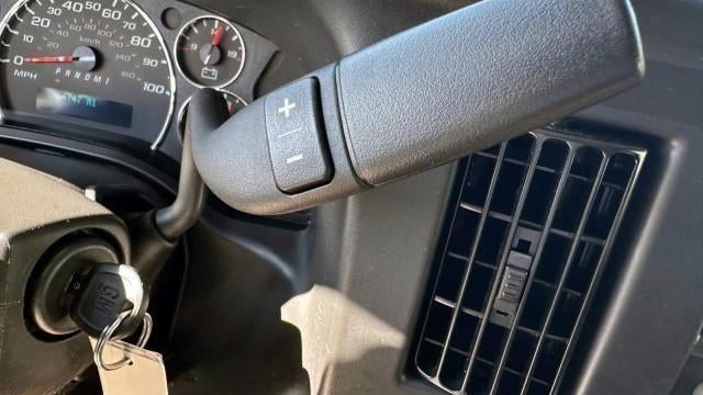 2025 Chevrolet Express 2500