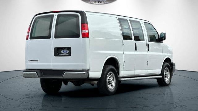 2023 Chevrolet Express 2500