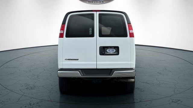 2023 Chevrolet Express 2500
