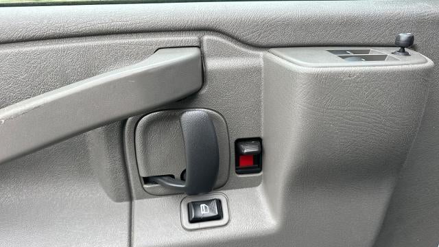 2023 Chevrolet Express 2500
