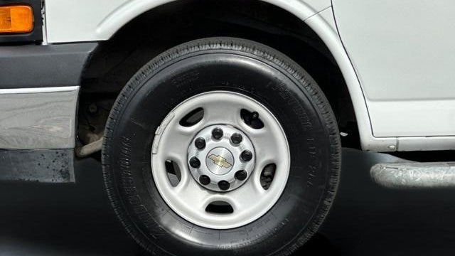 2023 Chevrolet Express 2500