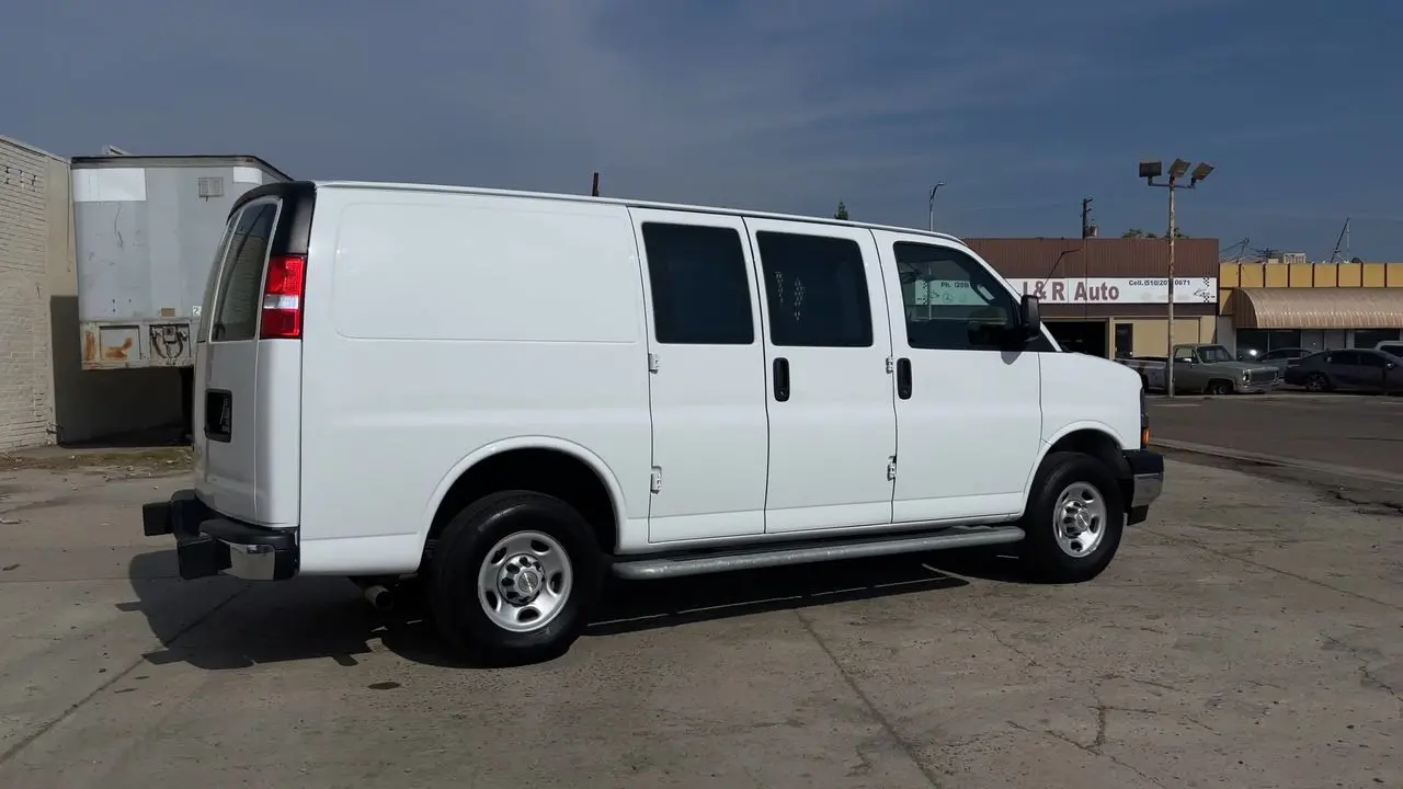 2024 Chevrolet Express 2500