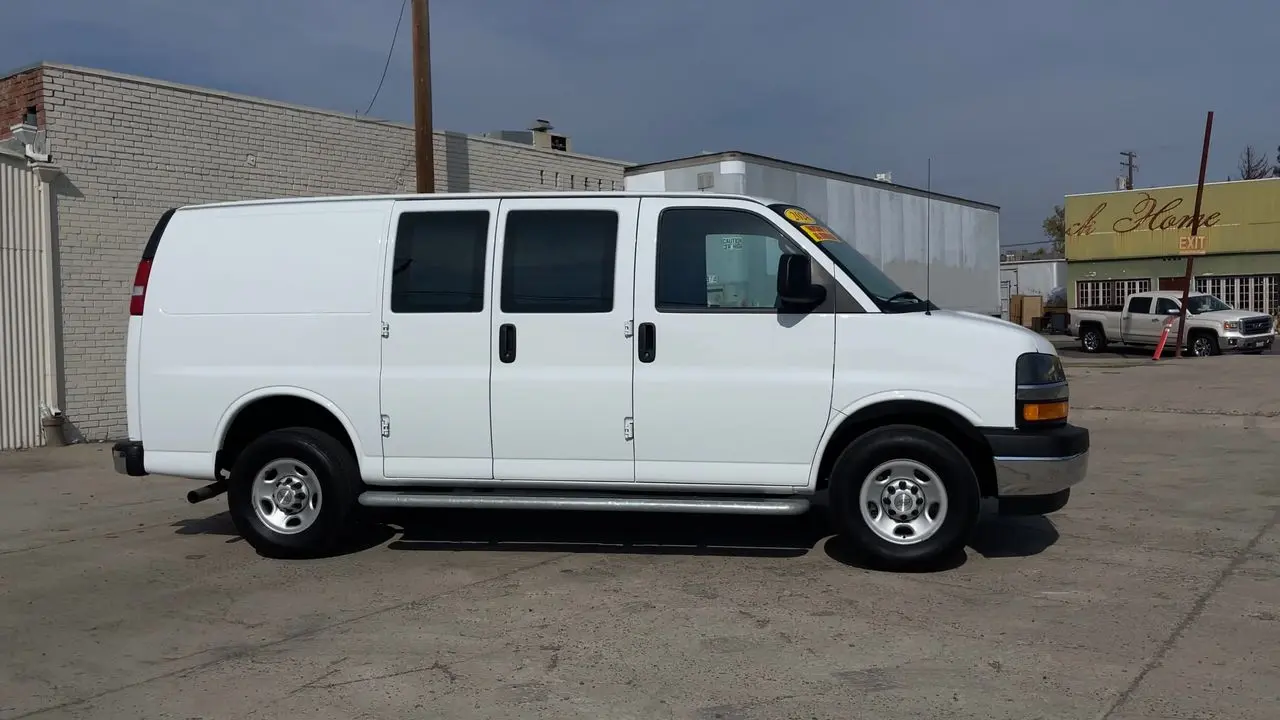2024 Chevrolet Express 2500