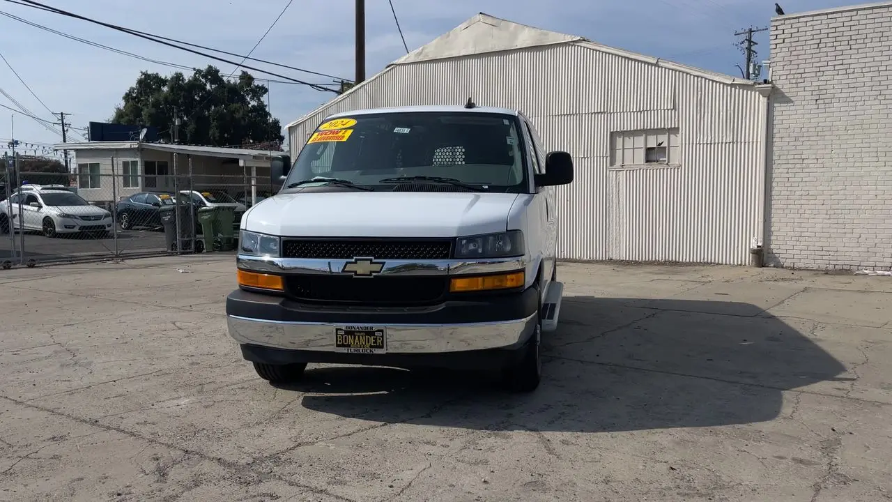 2024 Chevrolet Express 2500