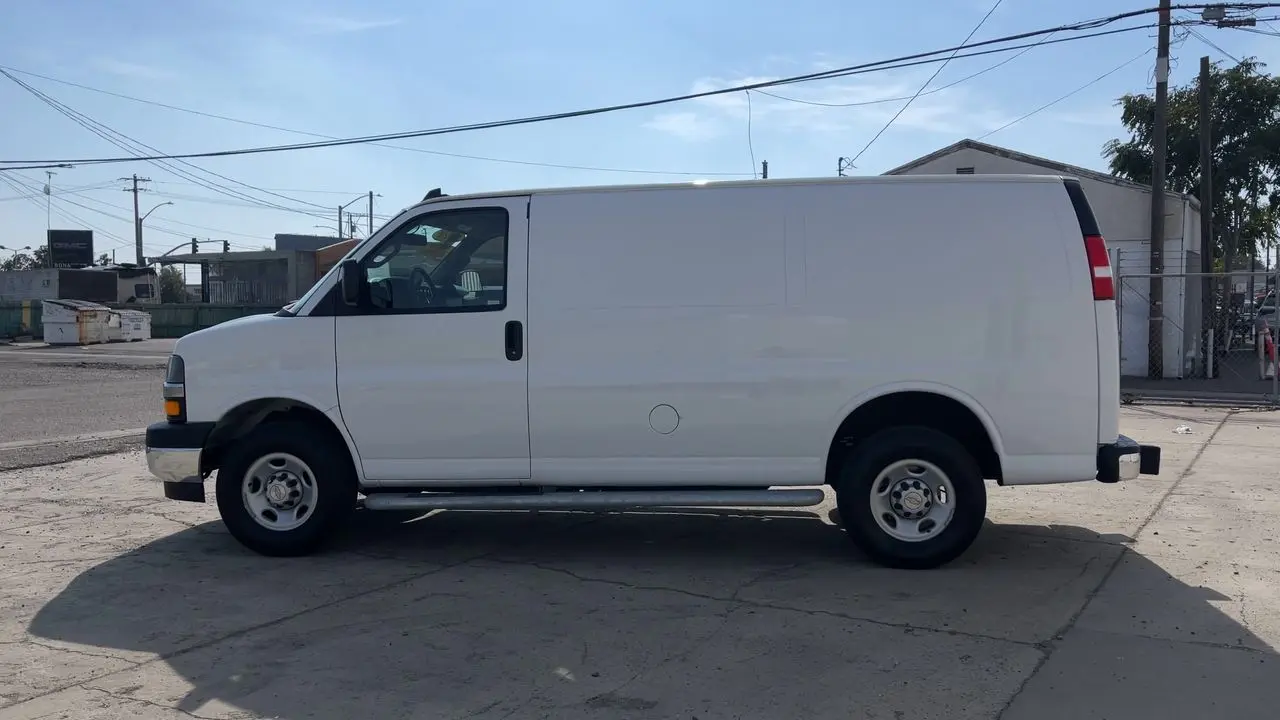 2024 Chevrolet Express 2500