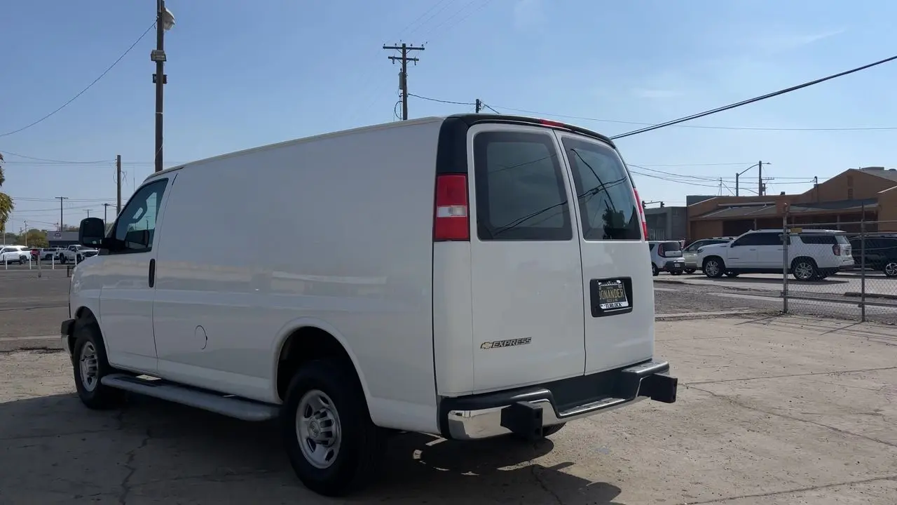 2024 Chevrolet Express 2500