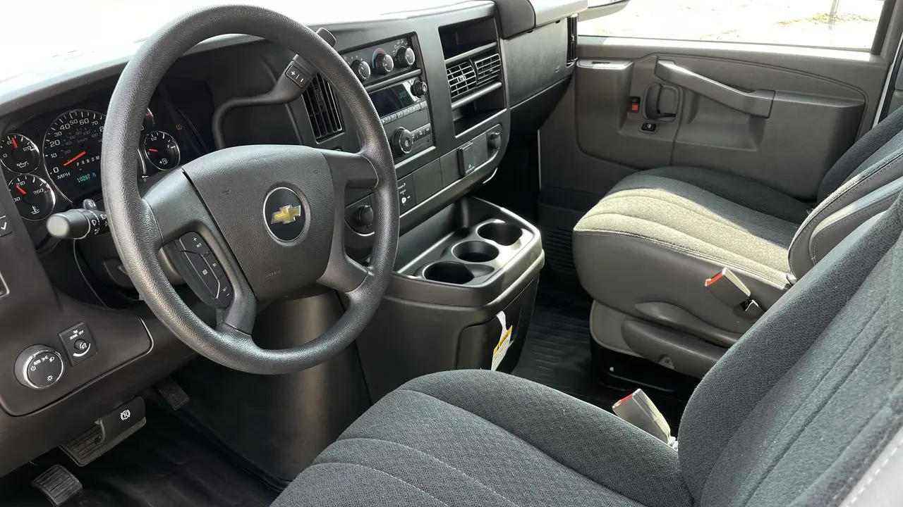 2024 Chevrolet Express 2500