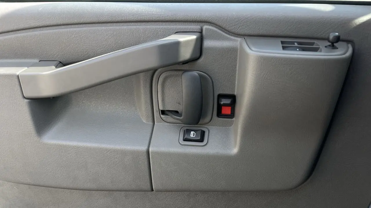 2024 Chevrolet Express 2500