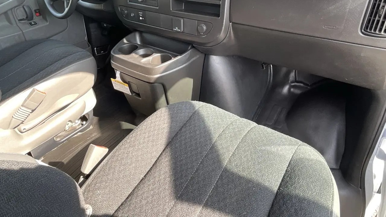 2024 Chevrolet Express 2500