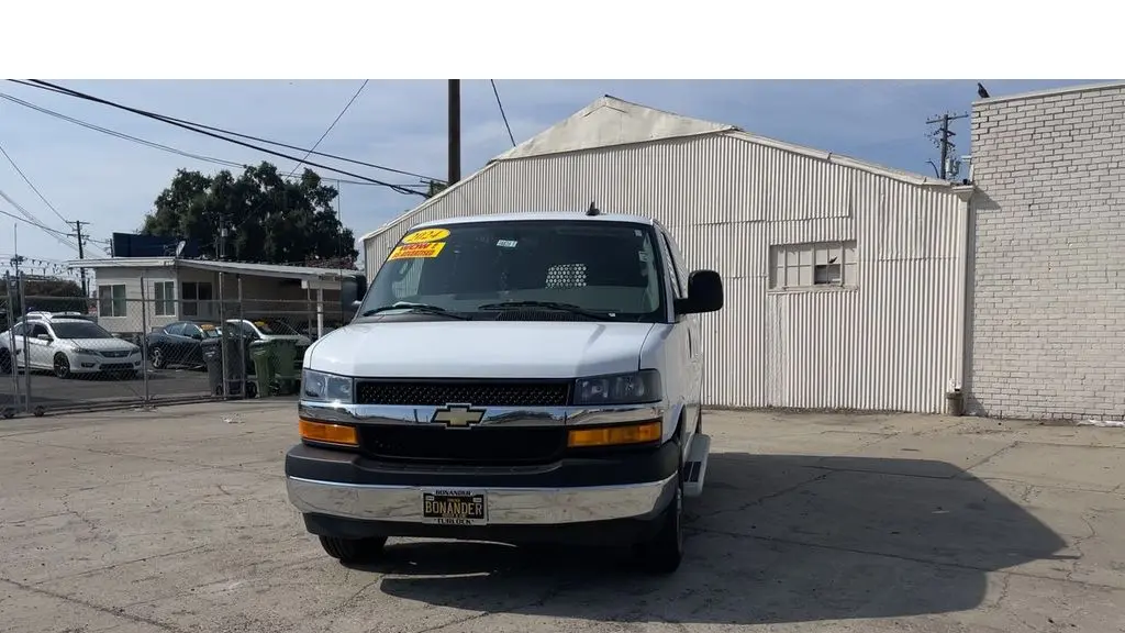 2024 Chevrolet Express 2500