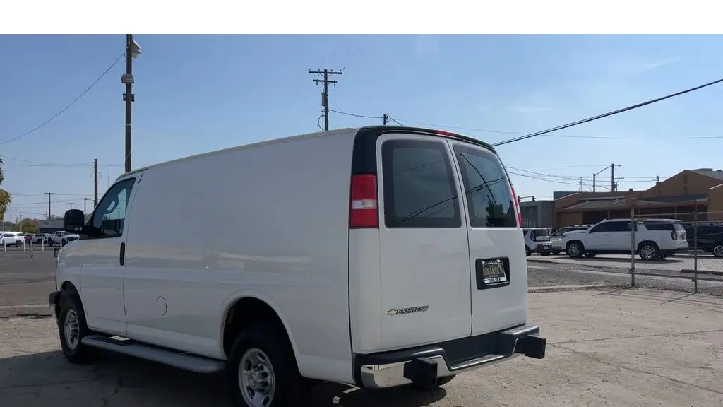 2024 Chevrolet Express 2500