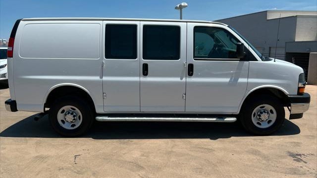 2024 Chevrolet Express 2500