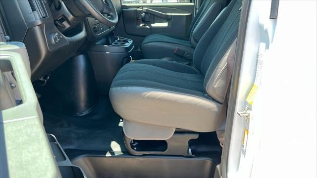 2024 Chevrolet Express 2500