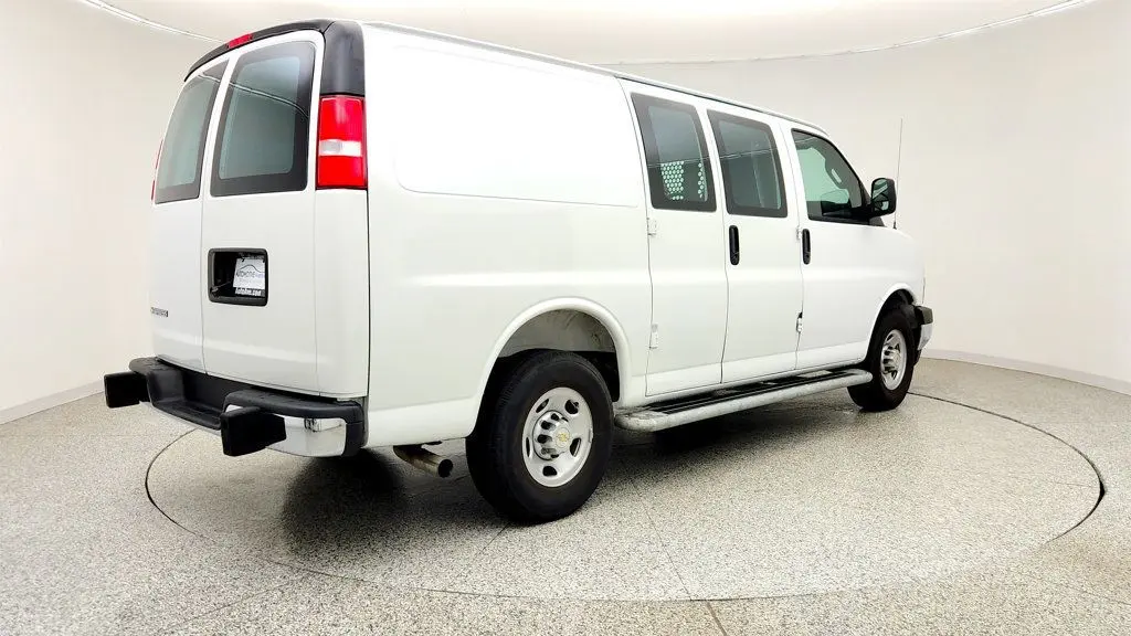 2025 Chevrolet Express 2500
