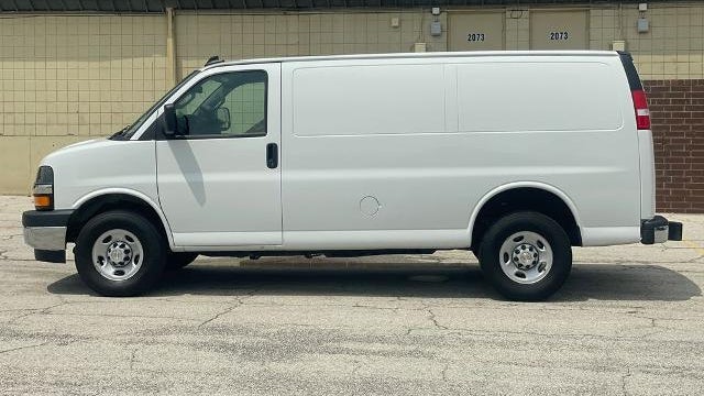 2024 Chevrolet Express 2500