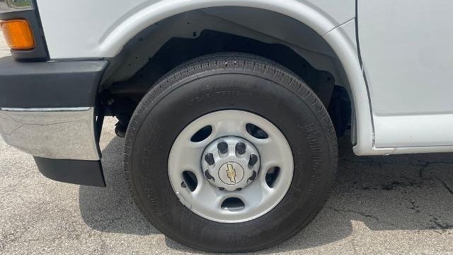 2024 Chevrolet Express 2500