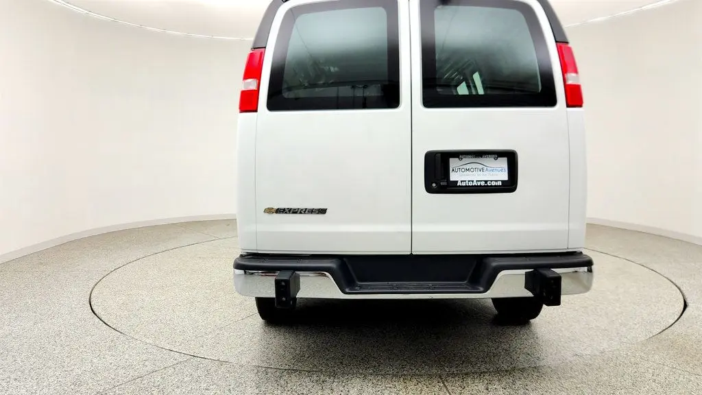 2025 Chevrolet Express 2500
