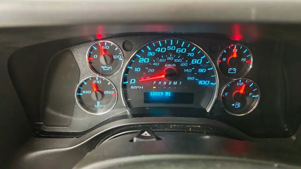 2025 Chevrolet Express 2500
