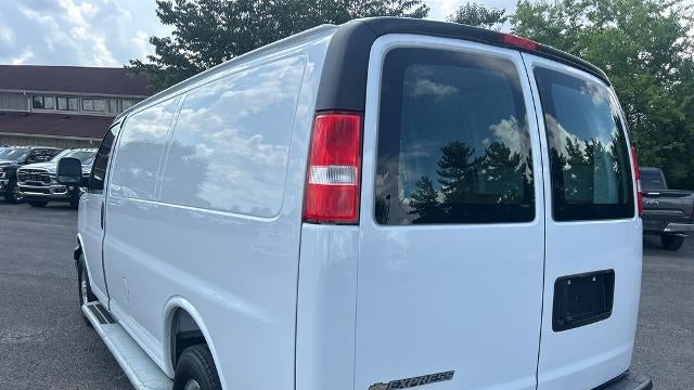 2025 Chevrolet Express 2500
