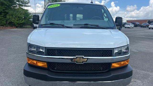 2025 Chevrolet Express 2500