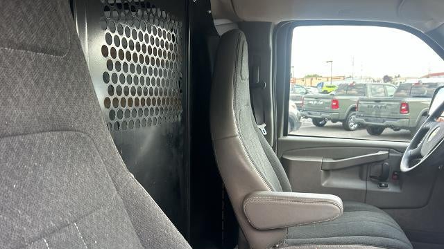 2025 Chevrolet Express 2500