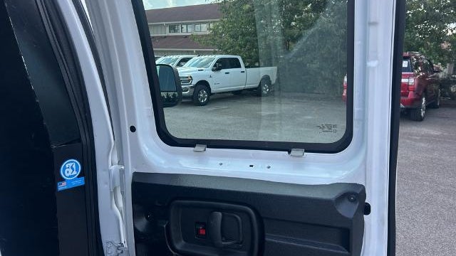 2025 Chevrolet Express 2500