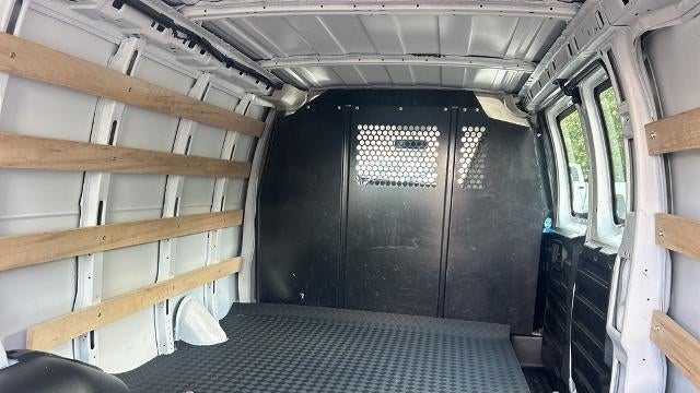 2025 Chevrolet Express 2500