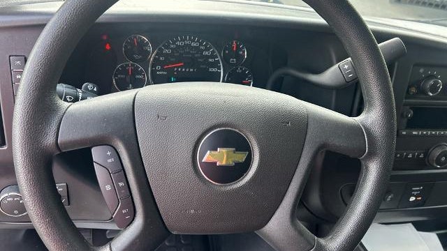 2025 Chevrolet Express 2500