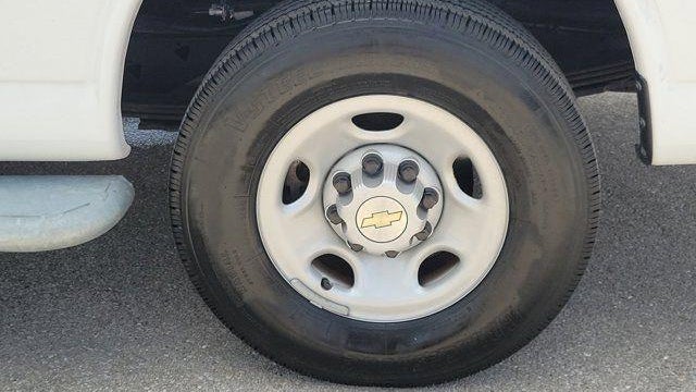 2024 Chevrolet Express 2500