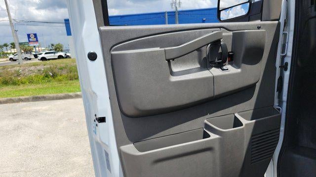 2024 Chevrolet Express 2500