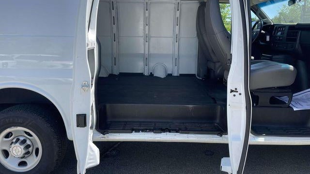 2021 Chevrolet Express 2500