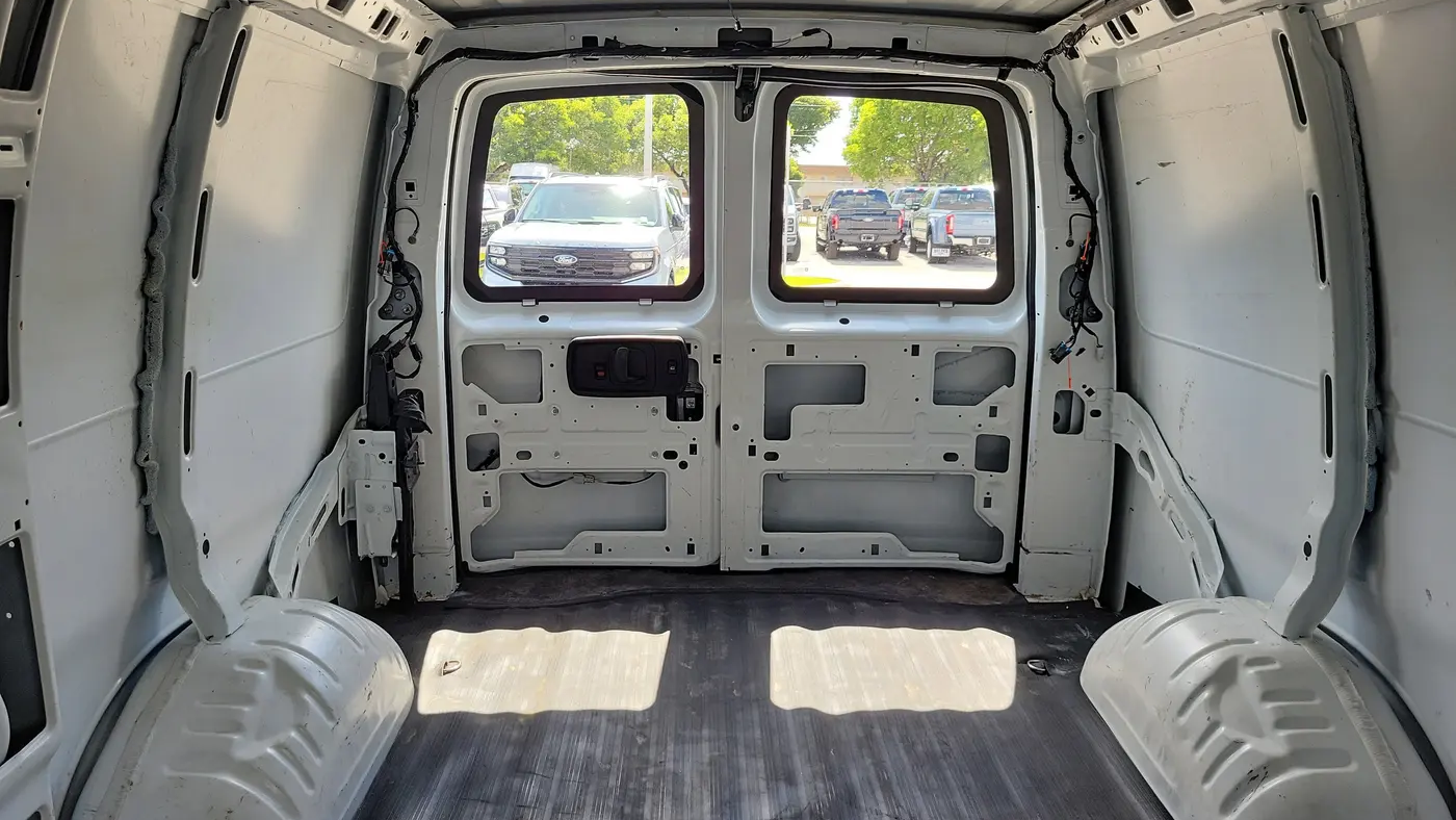 2021 Chevrolet Express 2500