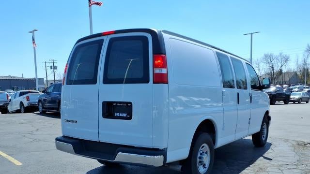 2024 Chevrolet Express 2500