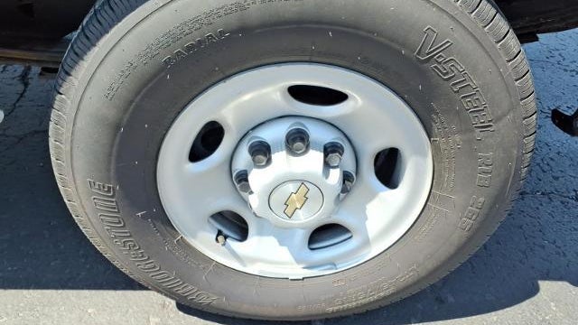 2024 Chevrolet Express 2500